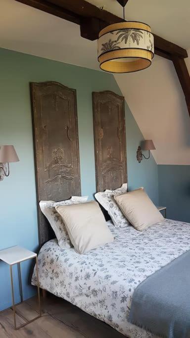 Le Pigeonnier / Gite De Charme 1 A 4 Pers 80 M² Cambrai Bagian luar foto