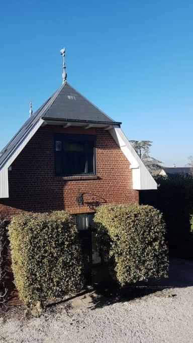 Le Pigeonnier / Gite De Charme 1 A 4 Pers 80 M² Cambrai Bagian luar foto